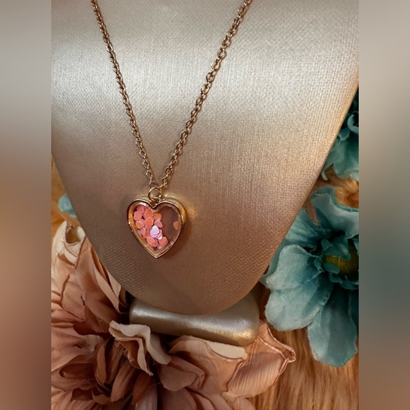 Heart Pendant Necklace With Encased Floating Pink Hearts NEW! - Picture 8 of 9